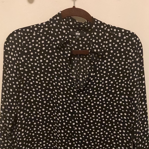 H&M black button up blouse with white dots - Picture 2 of 4